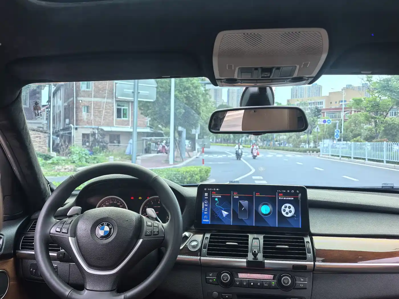 BMW X6 2011 xDrive35i фото 16