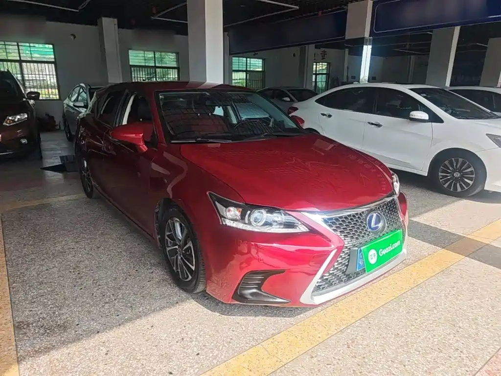 صورة 4 - Lexus CT