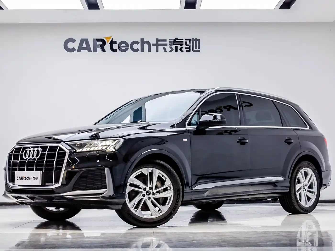 Audi Q7 2023 45 TFSI quattro S line Sport