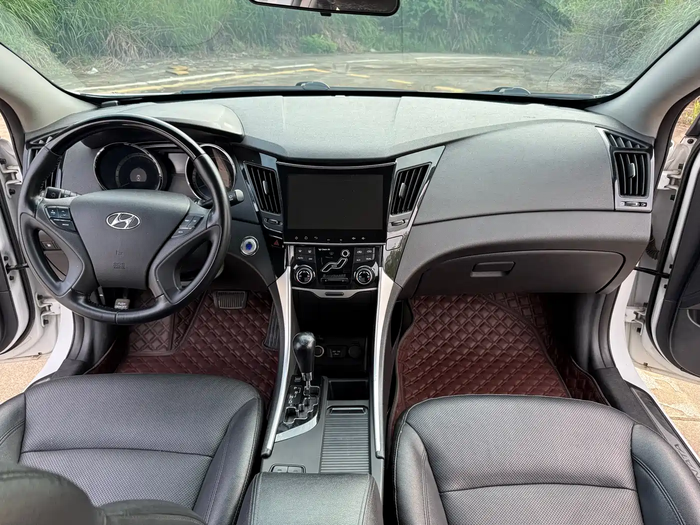 Hyundai Sonata 2014 2.4L Automatic Leading Edition China IV фото 13