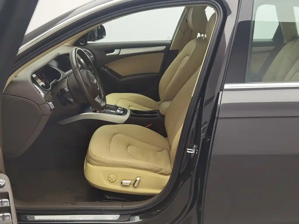 Audi A4 (Import) 2015 2014 40 TFSI allroad quattro plus