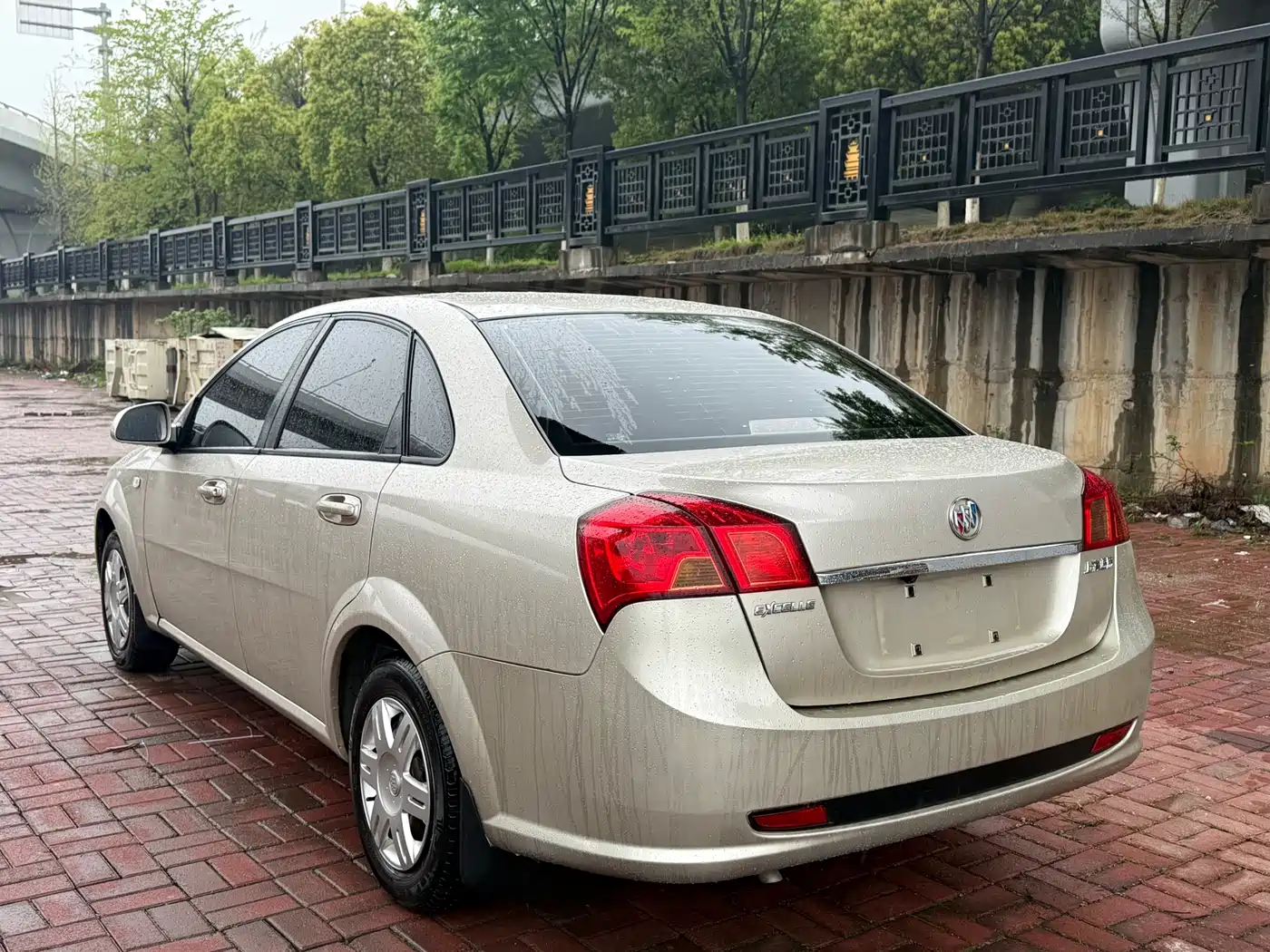 Buick Excelle 2013 1.5L Automatic Classic фото 4