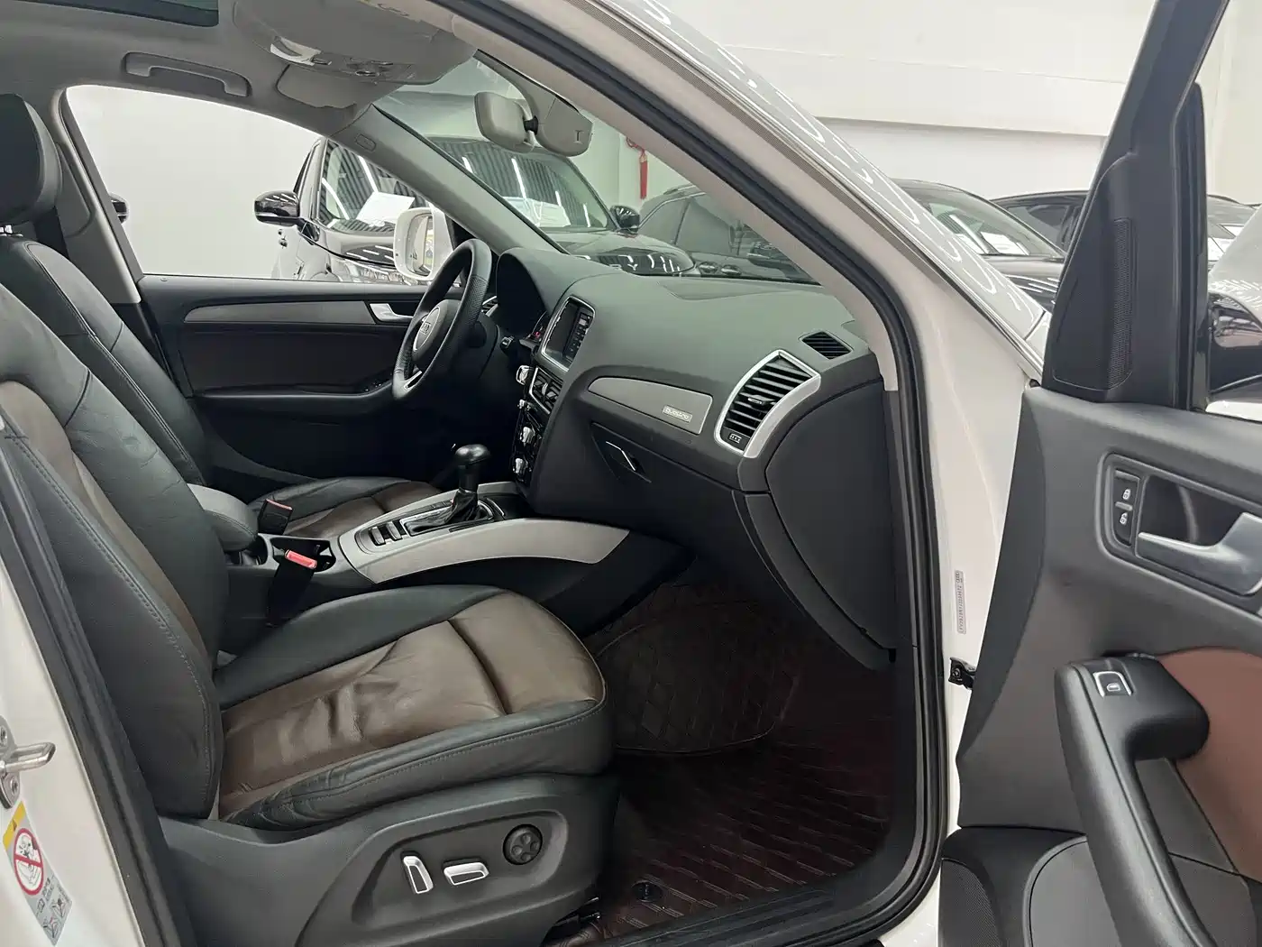 Audi Q5 2018 Collector's Edition 40 TFSI Progressive фото 19