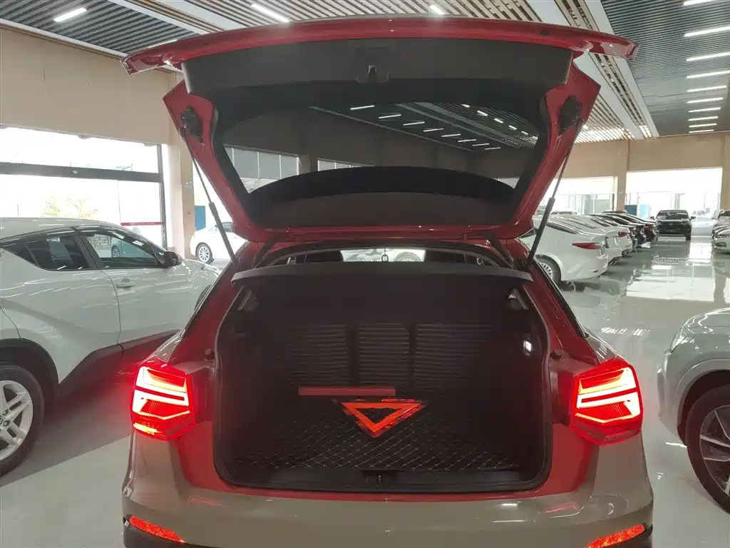 Audi Q2L 2018 35 TFSI Launch Exclusive Edition China V фото 9