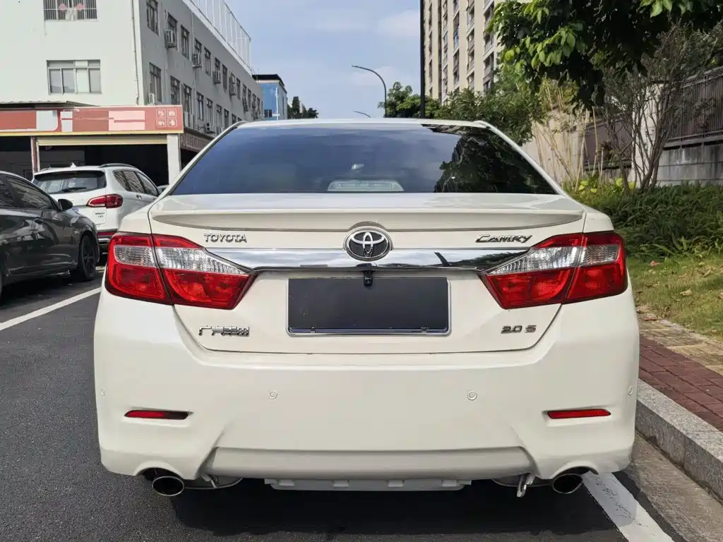 صورة 8 - Toyota Camry