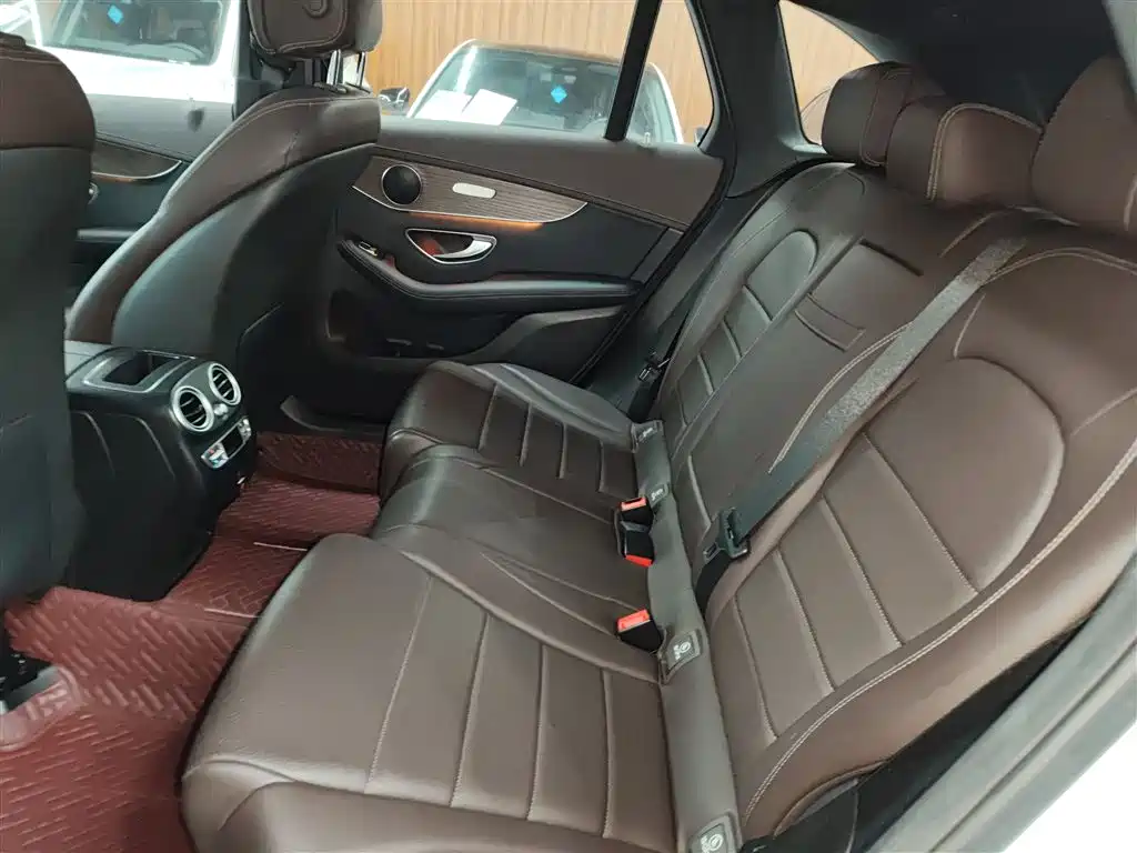 Mercedes-Benz GLC 2022 Facelift II GLC 260 L 4MATIC Luxury фото 17