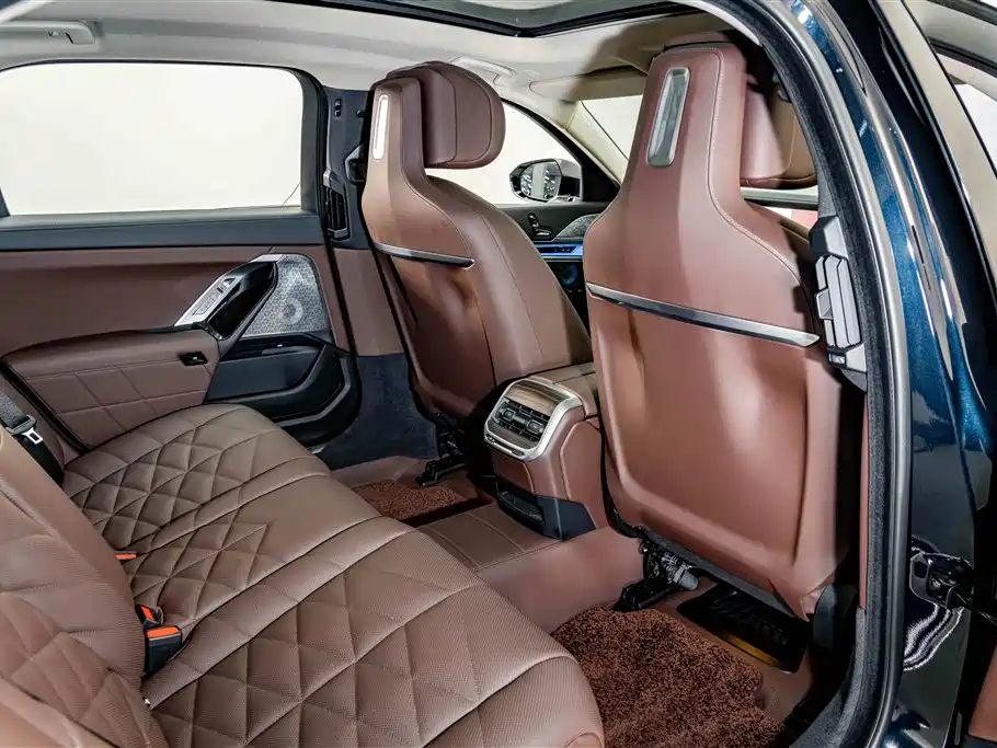 BMW 7 Series 2025 2023 Model 735Li M Sport Package