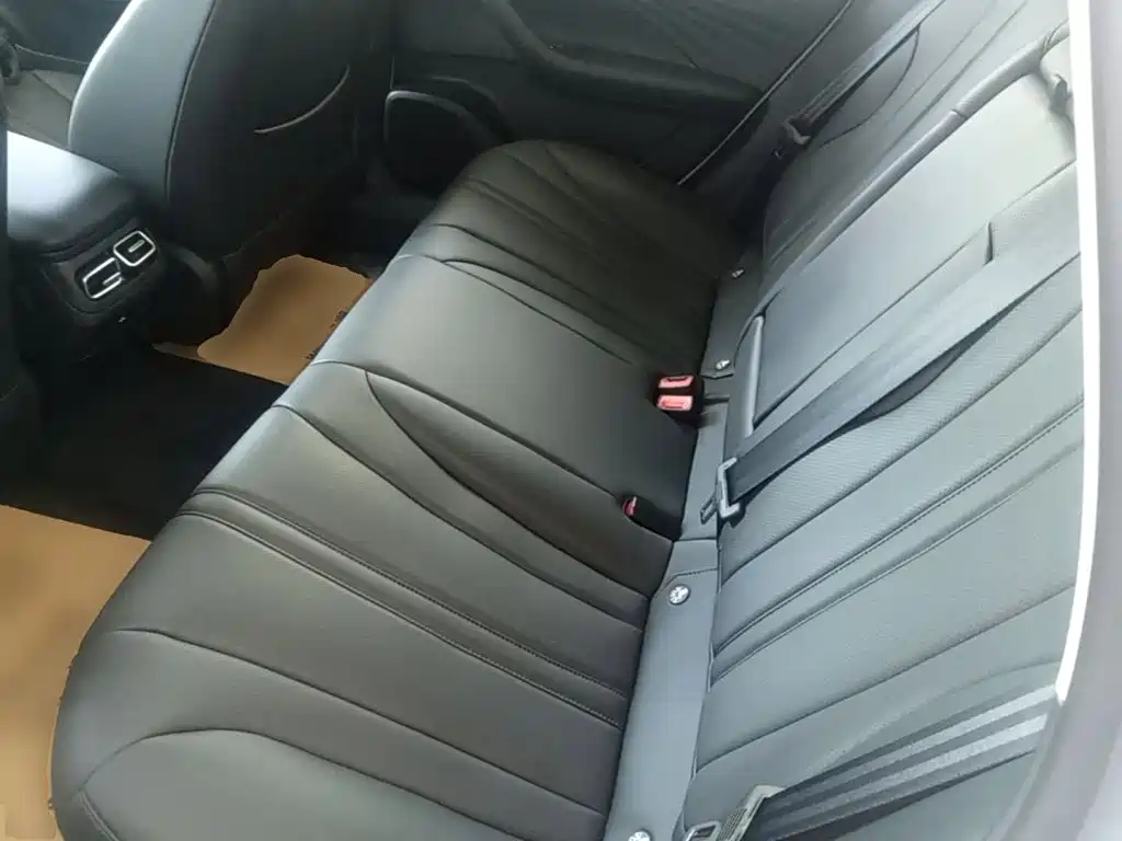 Roewe D7 2026 2025 DMH 125km World Champion Edition