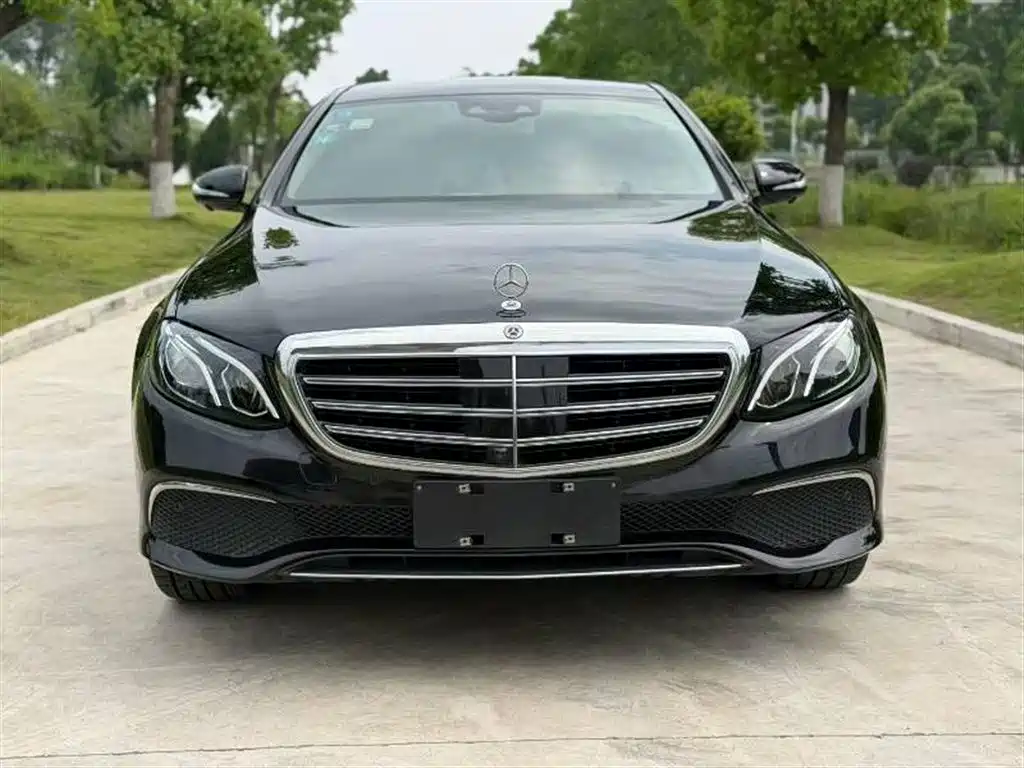 Mercedes-Benz E-Class 2020 E 300 L Fashion