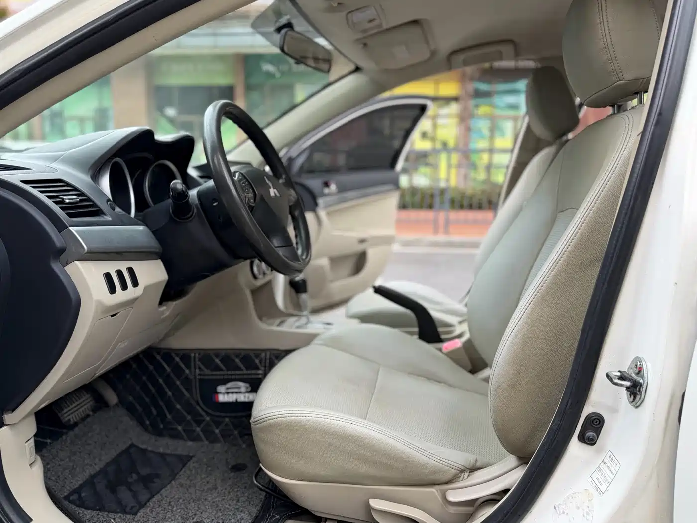 Mitsubishi Lancer EX 2010 Fashion Edition 1.8L CVT Comfort фото 4