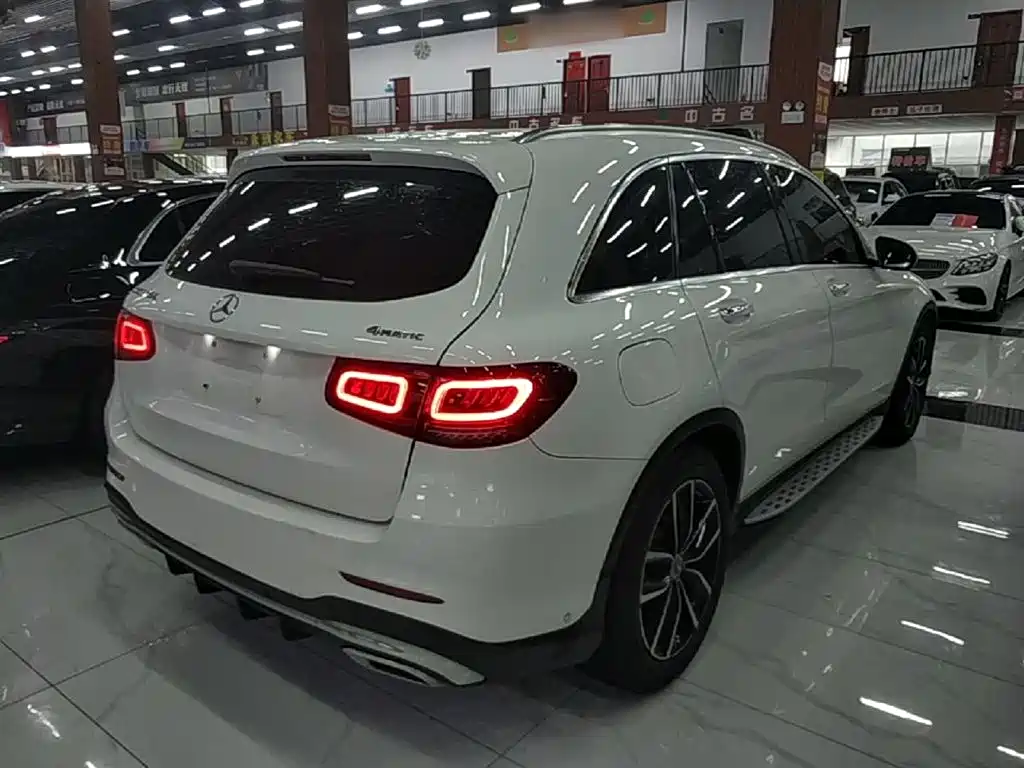 Mercedes-Benz GLC 2020 Facelift GLC 300 L 4MATIC AMG-Line фото 7