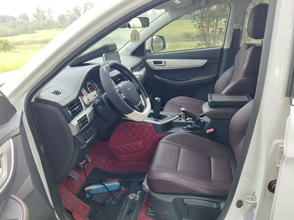 Dongfeng Fengxing Fengxing T5 2023 2023 Golden Age 1.6L Manual Dream Builder 5-Seater
