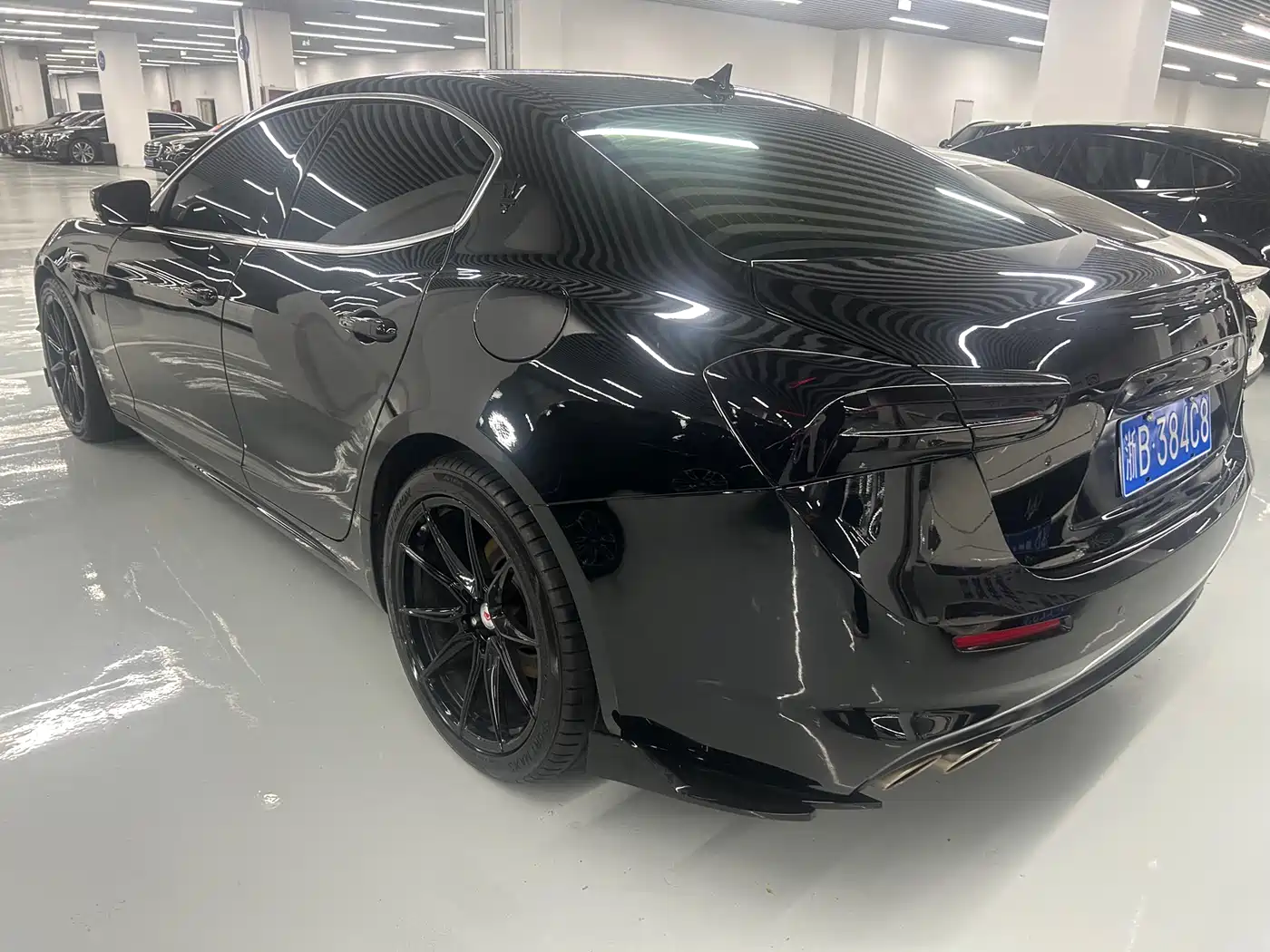 MASERATI GHIBLI