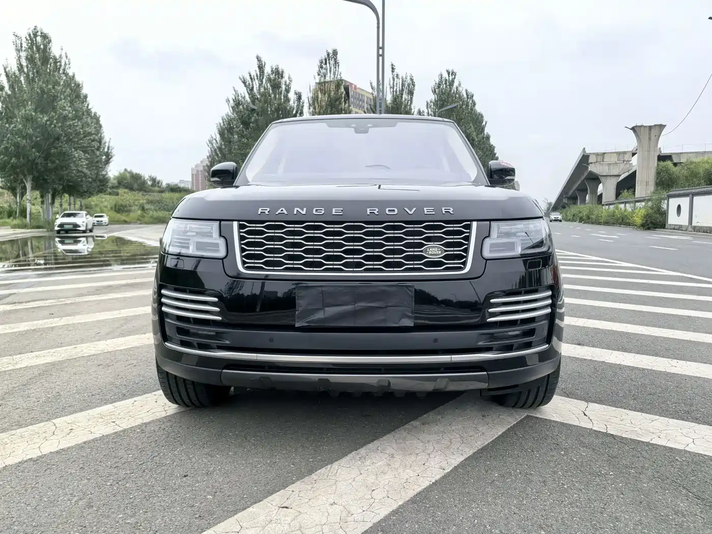 Photo 2 - Land Rover Range Rover