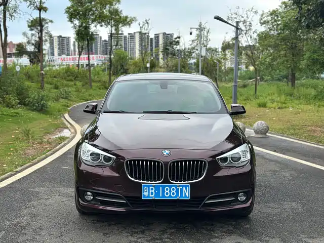 BMW 5 Series GT 2015 528i Leading — фото 2