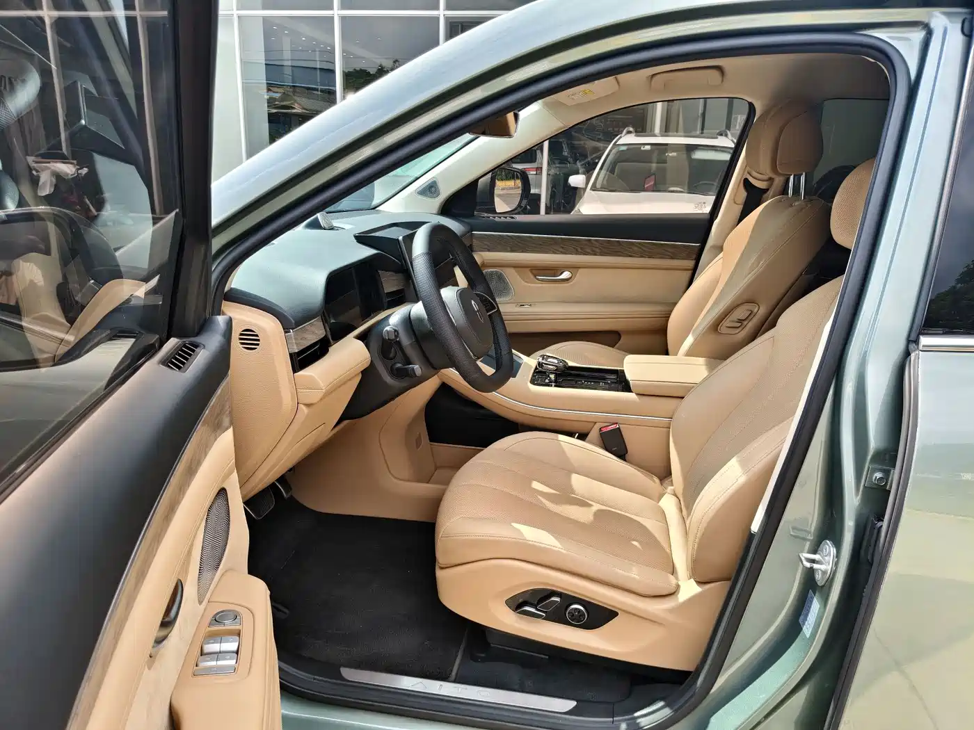 Aito M7 2022 2022 1.5T AWD Luxury Edition