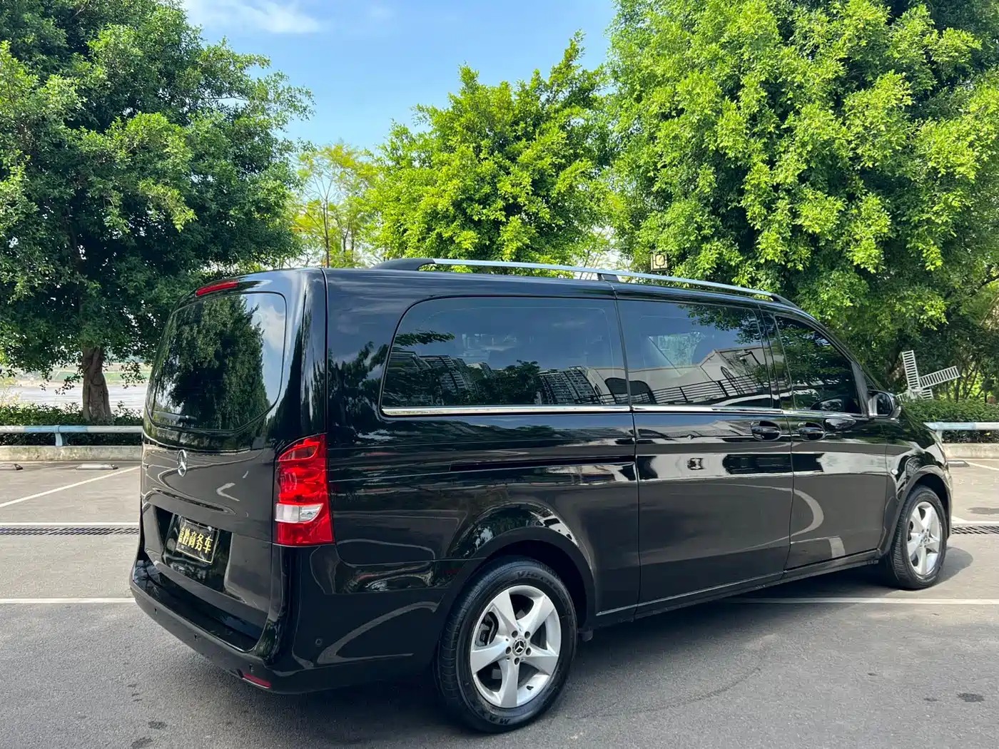 Mercedes-Benz Vito 2020 2.0T Business Edition (9-seater) фото 7