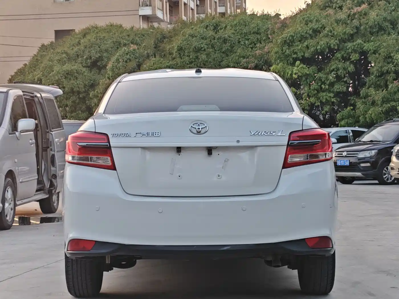 TOYOTA YARIS L TO ENJOY