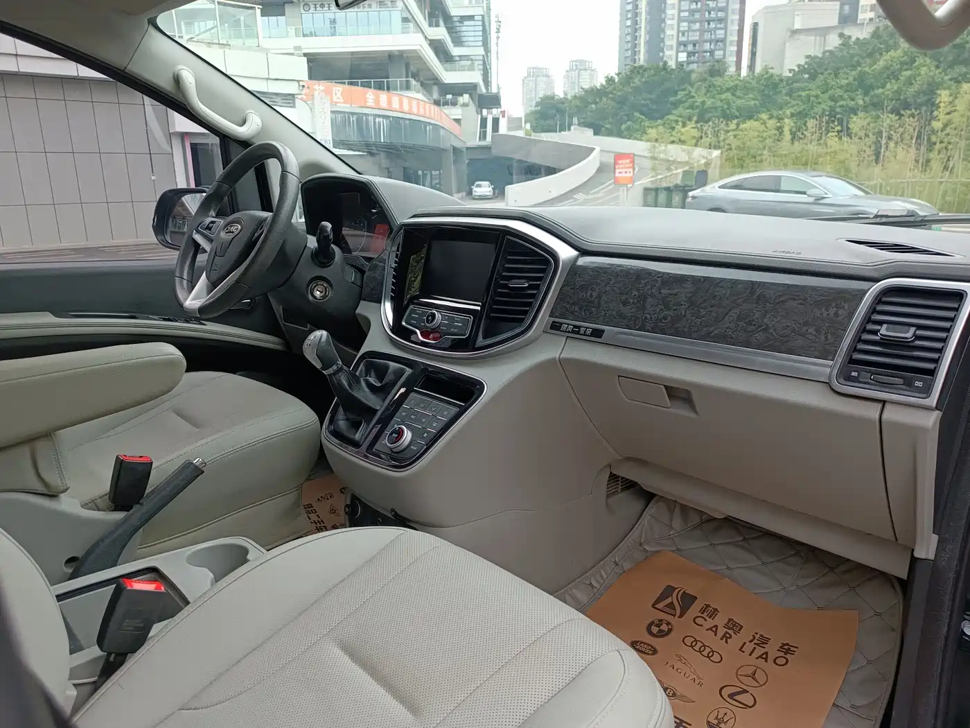 JAC Refine Refine M4 2017 2016 2.0L Manual Luxury Smart