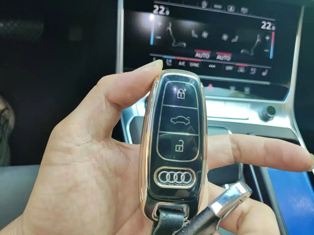 Photo 12 - Audi A6L