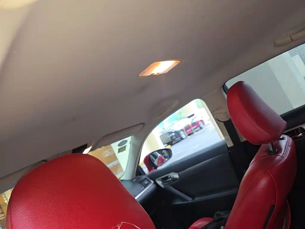 Фото 23 - Lexus CT
