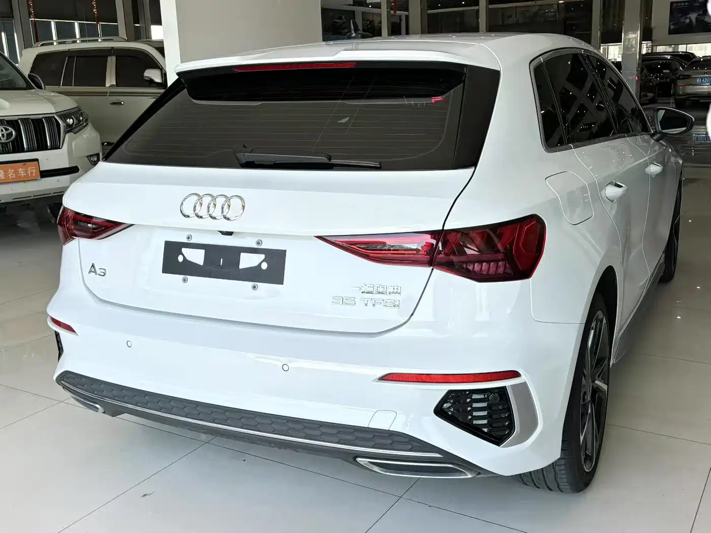 Audi A3 2023 Facelift Sportback 35 TFSI Fashion Sport фото 7