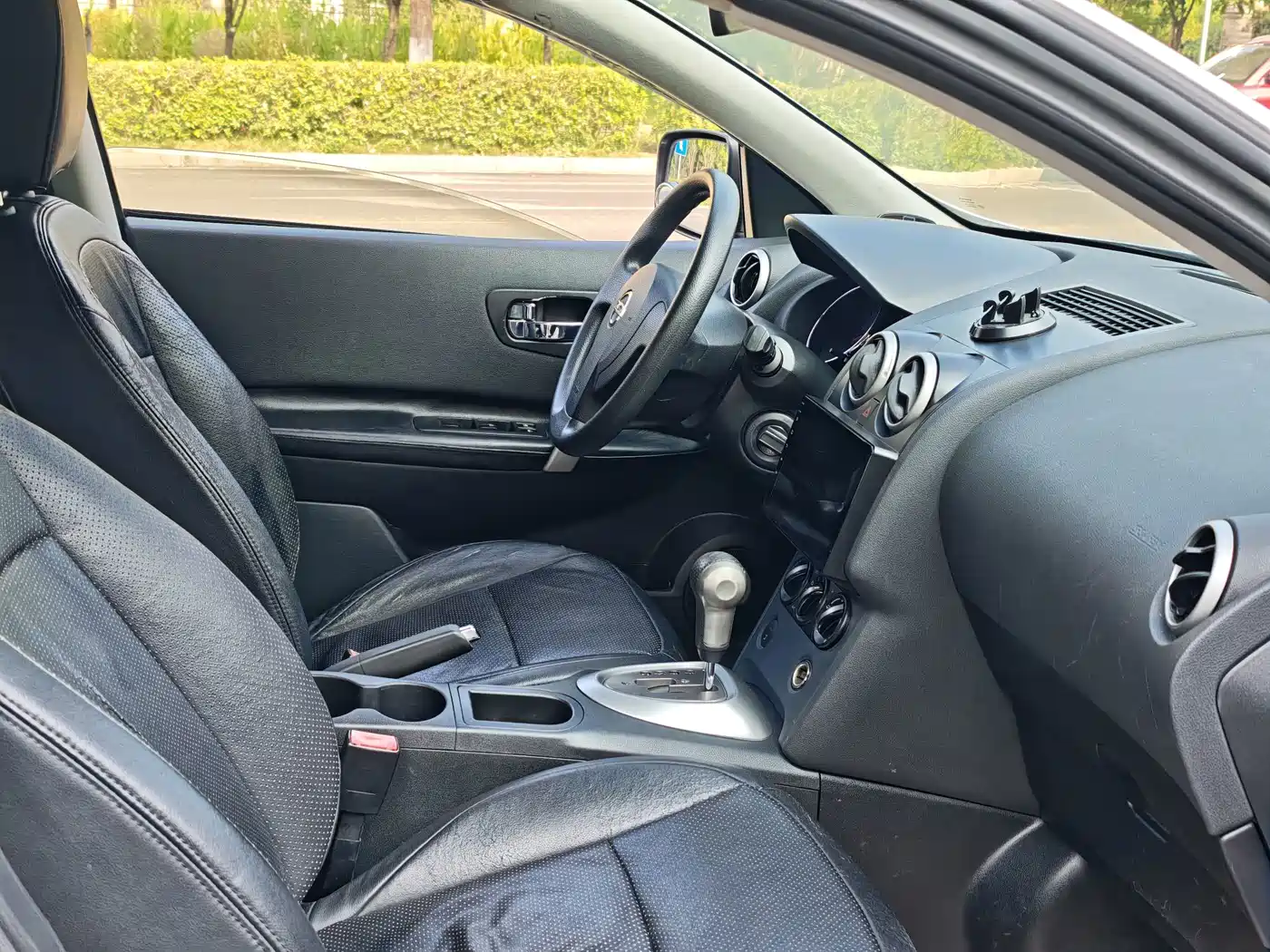 Nissan Qashqai 2012 2012 2.0XL Fire CVT 2WD