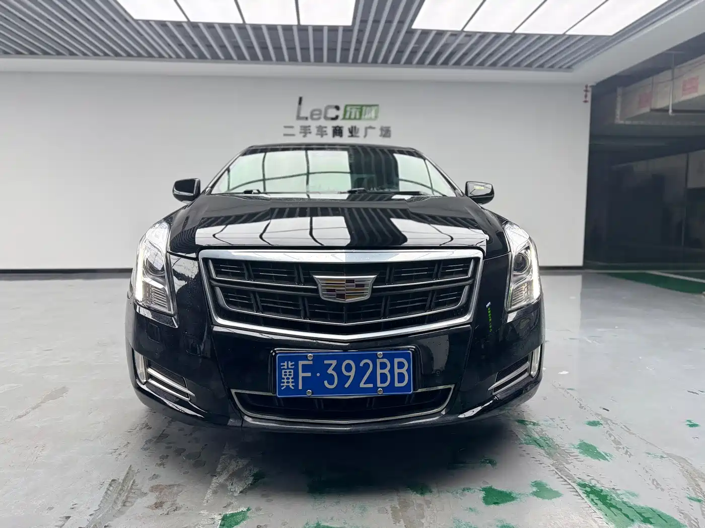 Cadillac XTS 2015 2014 28T Platinum Edition