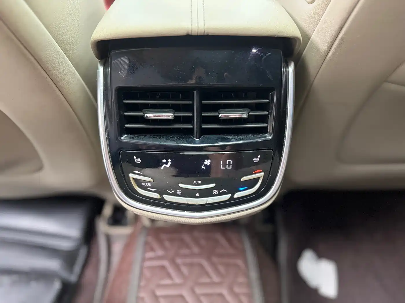 Cadillac XTS 2015 2014 28T Platinum Edition
