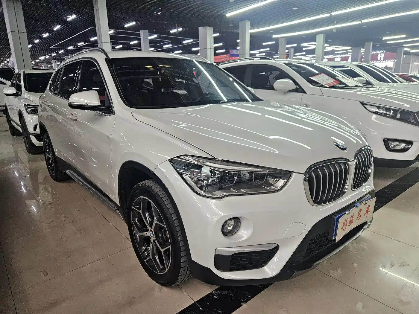 BMW X1 2018 sDrive18Li Premium Model фото 3
