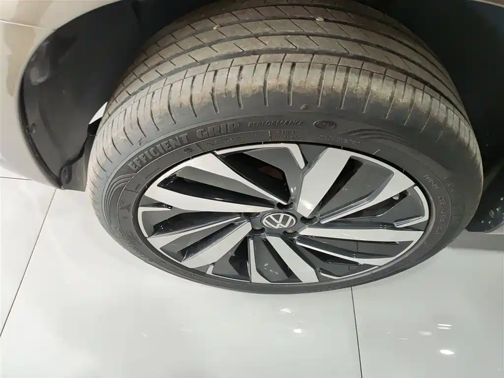 Škoda Yeti 2017 TSI280 DSG Advance фото 23