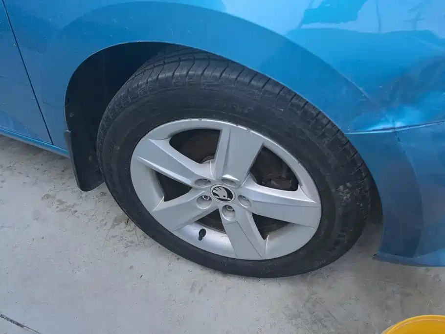 Škoda Fabia 2016 2016 1.4L Automatic Car Enjoy Edition