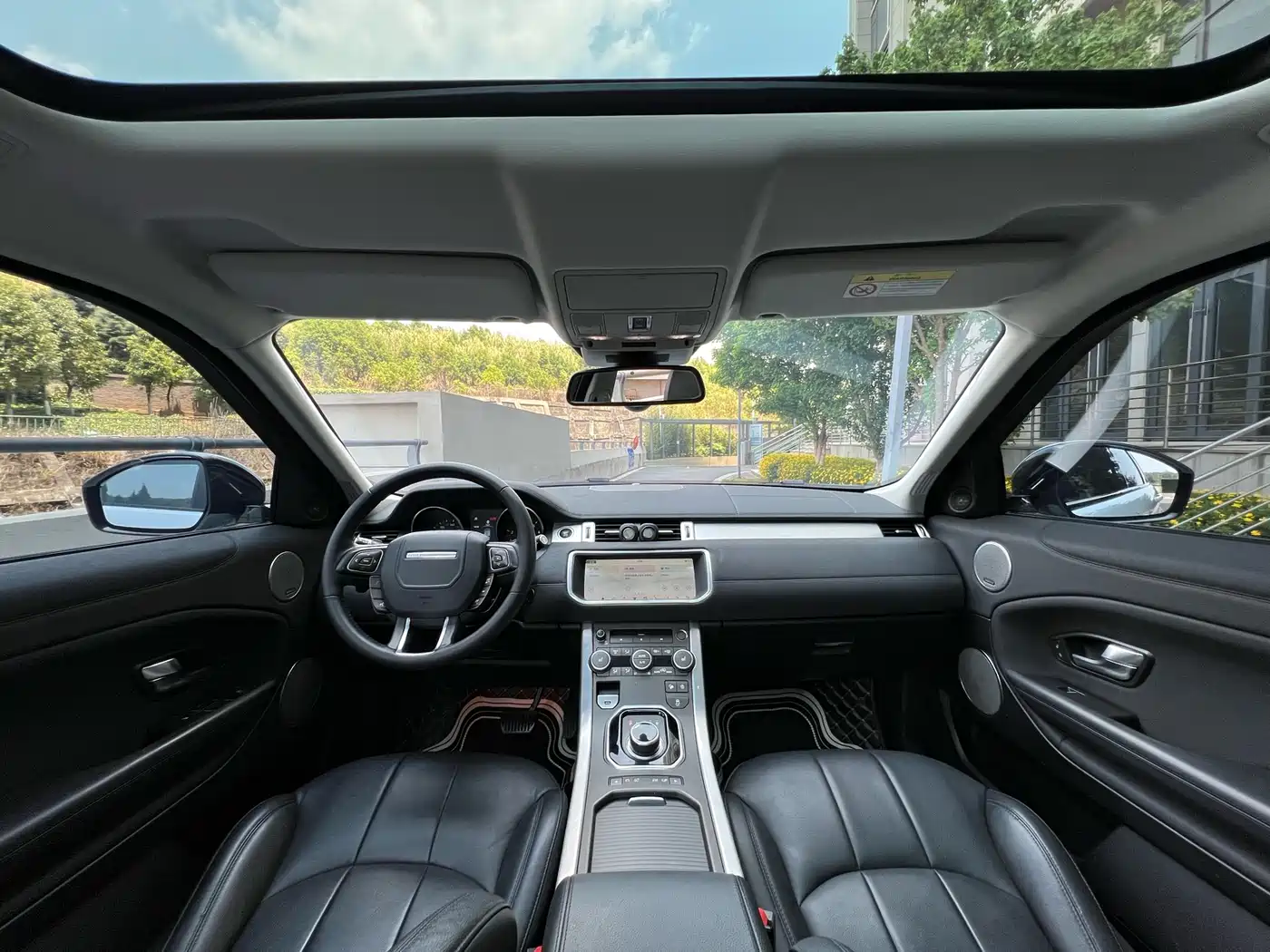 Land Rover Range Rover Evoque 2018 240PS SE Smart Edition фото 6