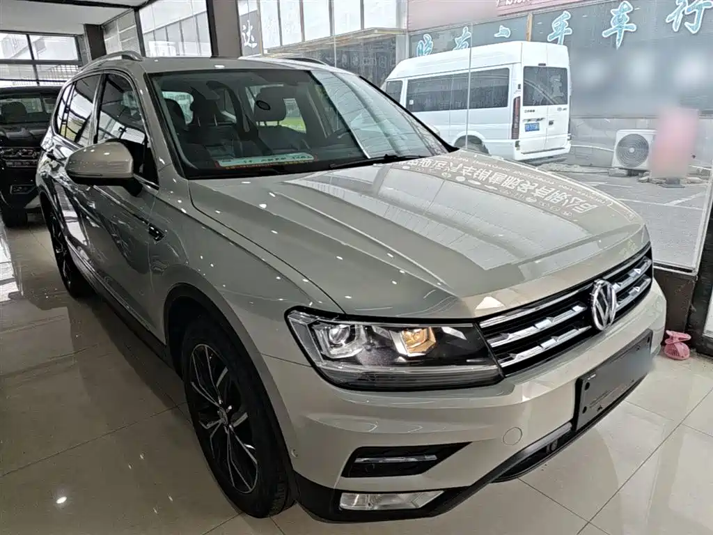 Volkswagen Tiguan L 2019 330TSI Auto 2WD Smart Luxury Edition China V фото 22