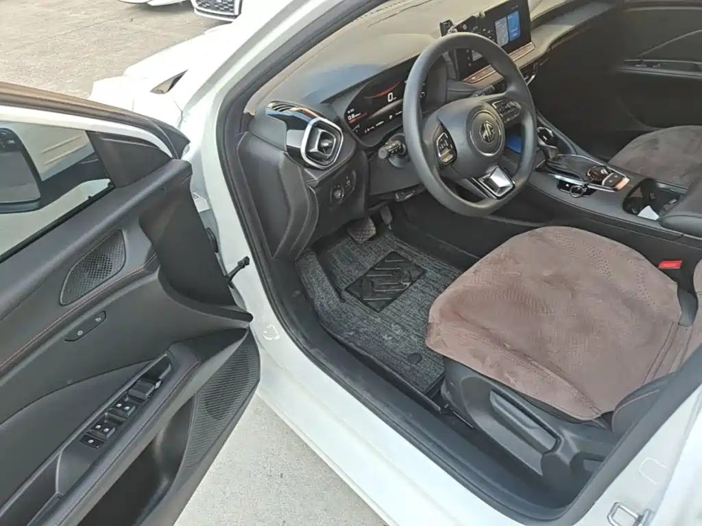 MG MG5 2026 2026 180DVVT Global Pioneer Edition