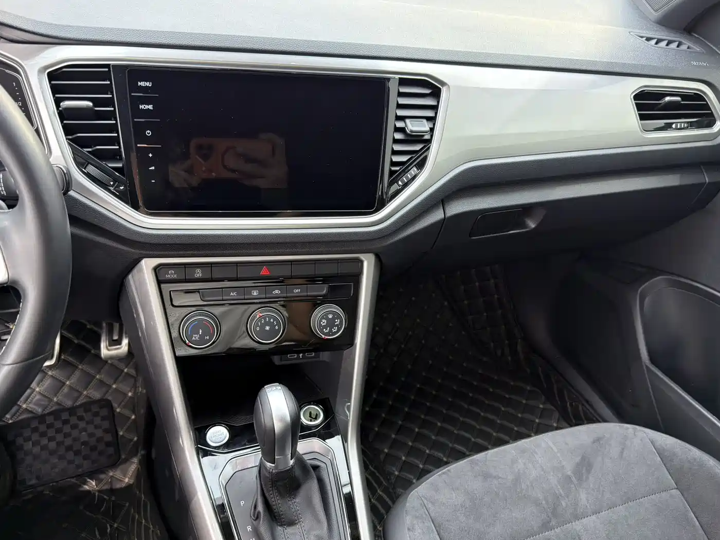 VOLKSWAGEN T ROC EXPLORING SONGS