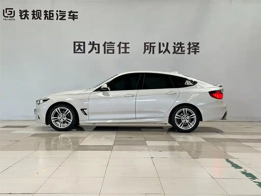 BMW 3 Series GT 2020 320i M Sport Package фото 3