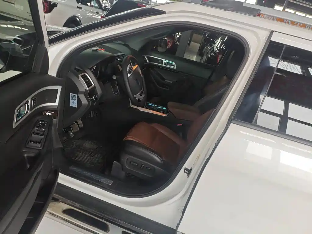 Ford Explorer (Import) 2015 2013 3.5L Premium Edition