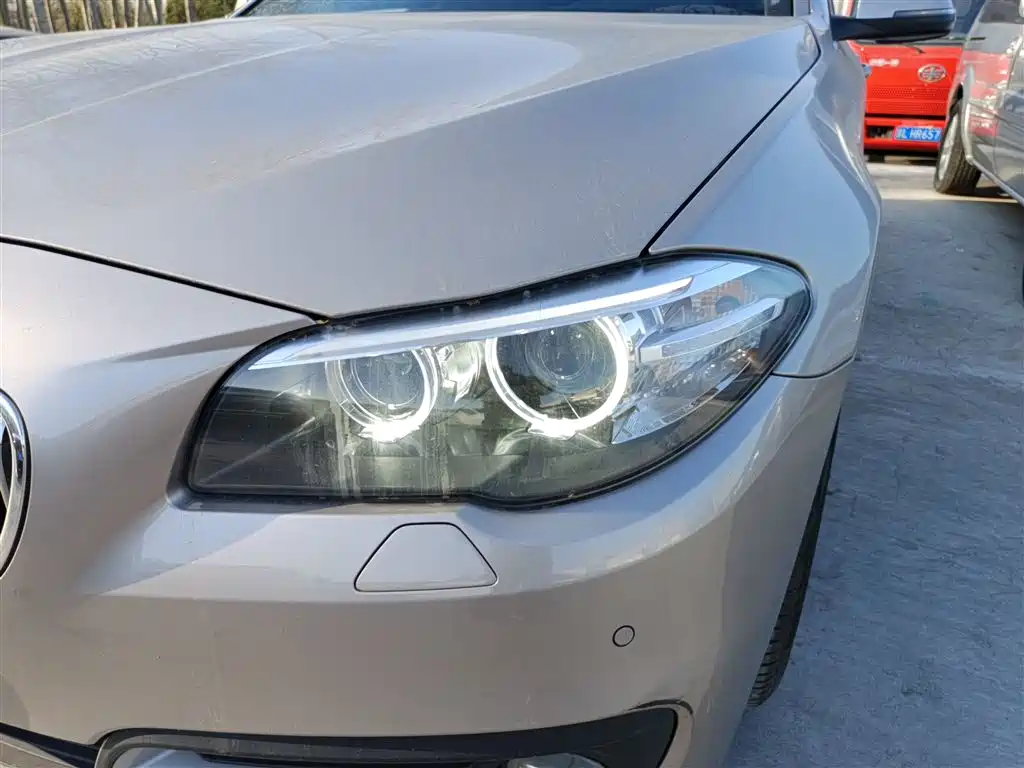 BMW 5 Series 2017 520Li Classic Edition фото 24