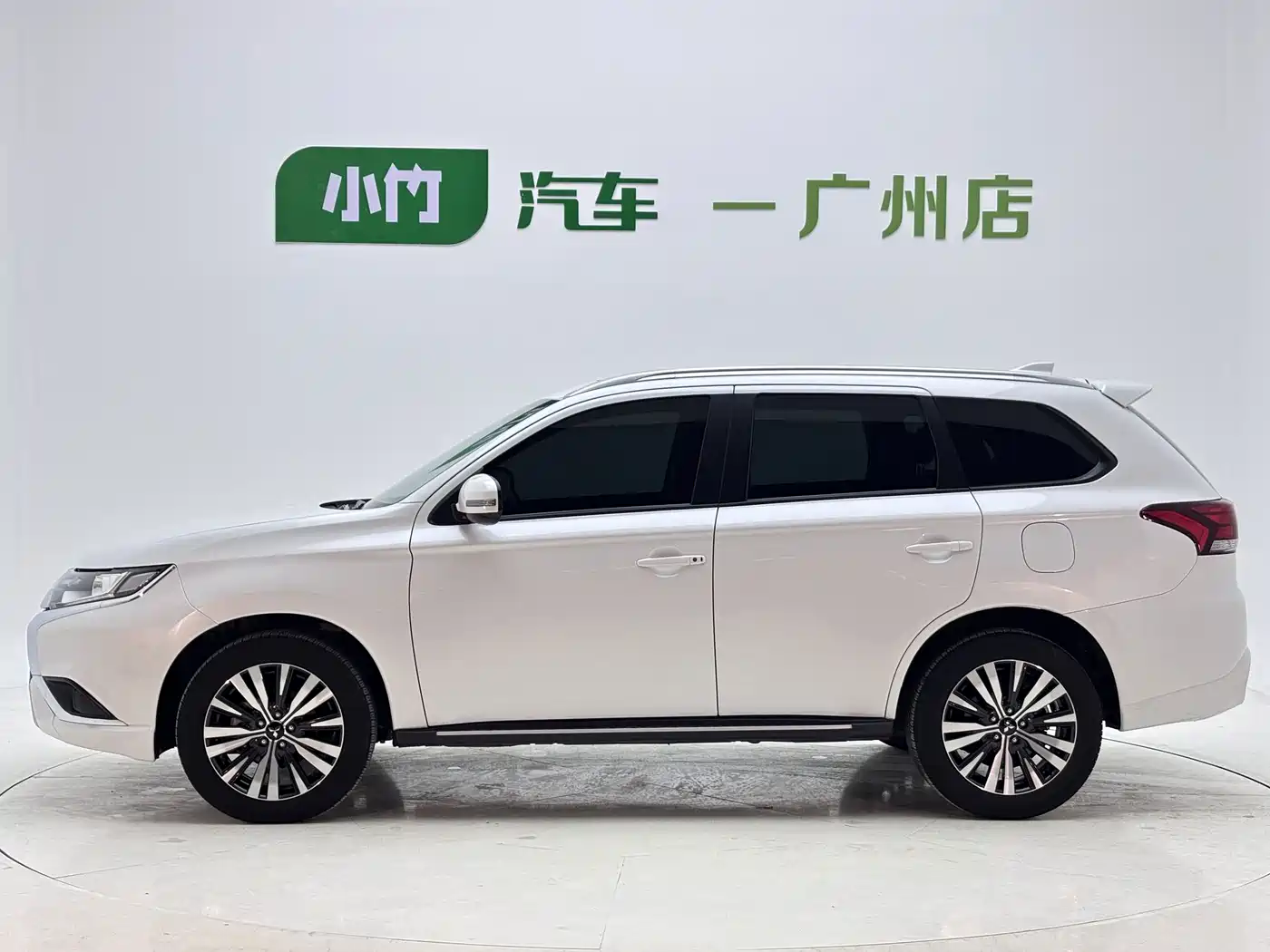 Mitsubishi Outlander 2023 2021 2.0L FWD Comfort Edition 5-seater