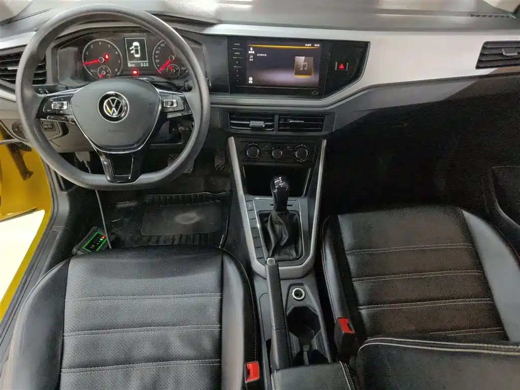 Volkswagen Polo 2021 Plus 1.5L Automatic Panorama Enjoyment Edition фото 12