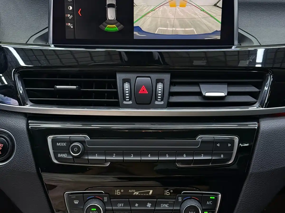 BMW X2 2020 2020 sDrive20i M Off-Road Package