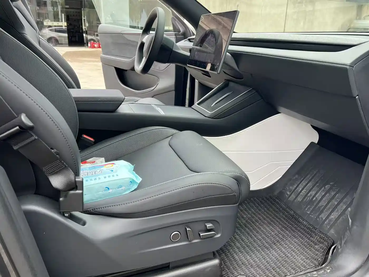 Tesla Model Y L 2026 2025 Facelift Long Range AWD