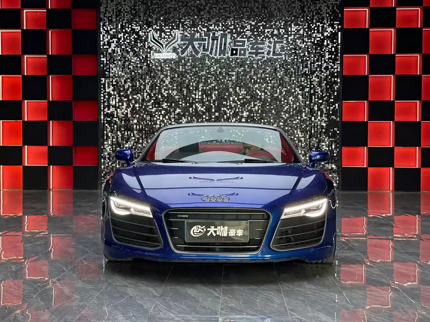 Audi R8 2014 Spyder 5.2 FSI quattro фото 2