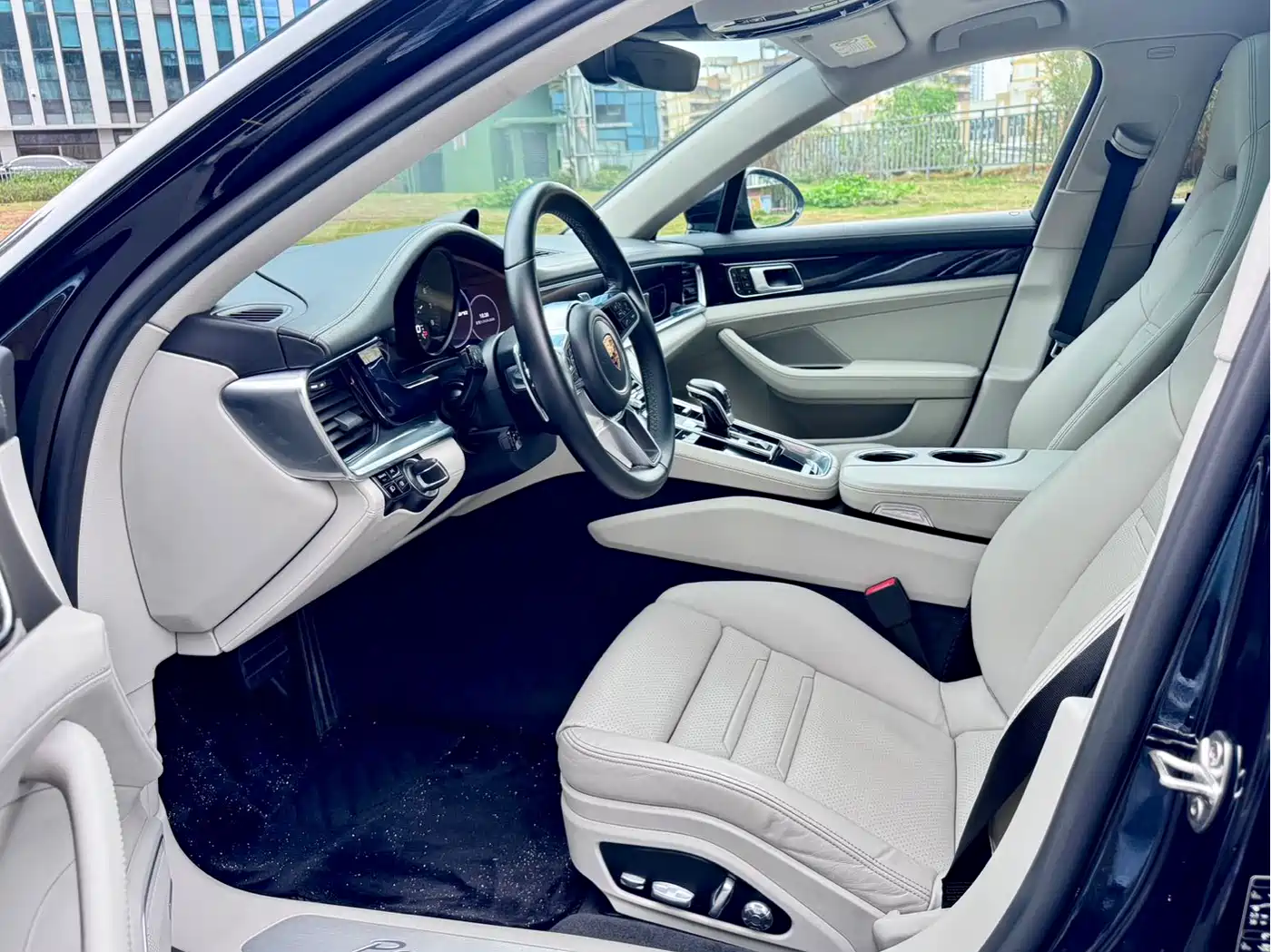 Porsche Panamera 2017 Panamera Executive Long Wheelbase 3.0T фото 5