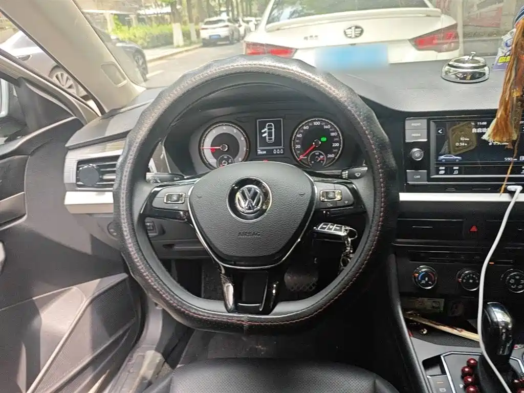 Volkswagen Lavida 2018 1.5L Automatic Comfort Version China V фото 6