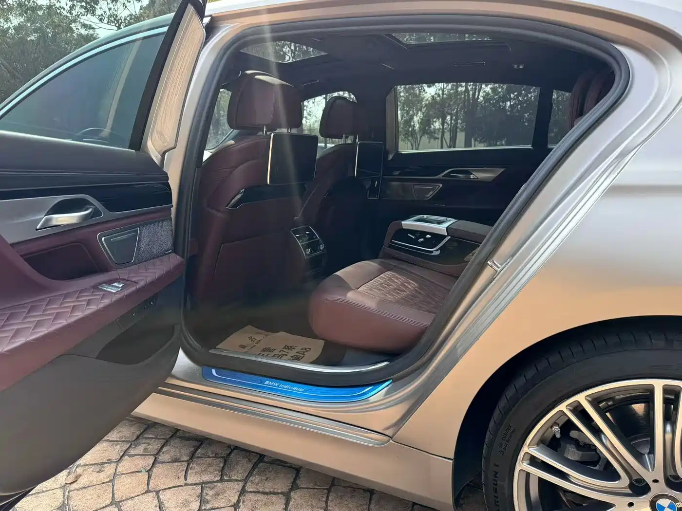 Фото 5 - BMW 7 Series