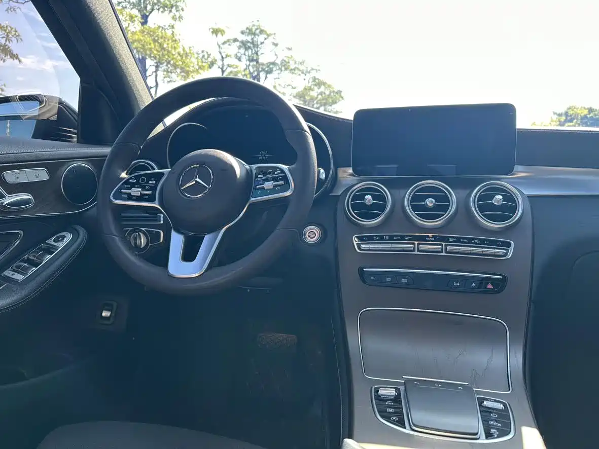 Mercedes-Benz GLC 2020 Facelift GLC 260 L 4MATIC Luxury фото 8
