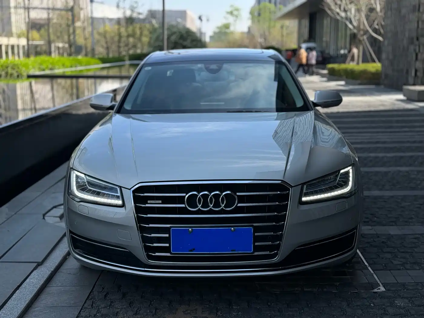 Audi A8 2014 A8L 45 TFSI quattro Luxury фото 4