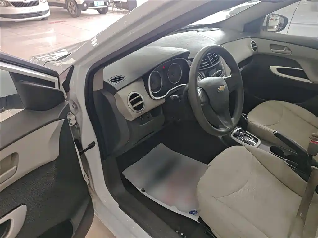 Chevrolet Sail 2015 Sail 3 1.3L AMT Ideal Edition фото 13